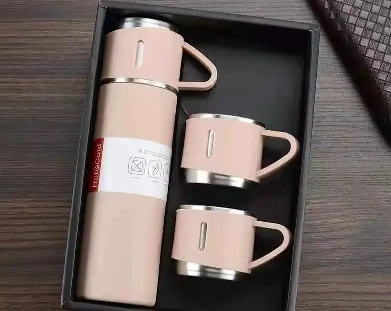 Vacuum Flask Set with 3 Cups - Jutishop.pk