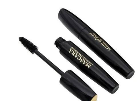 Volumizing Eye Mascara - Jutishop.pk