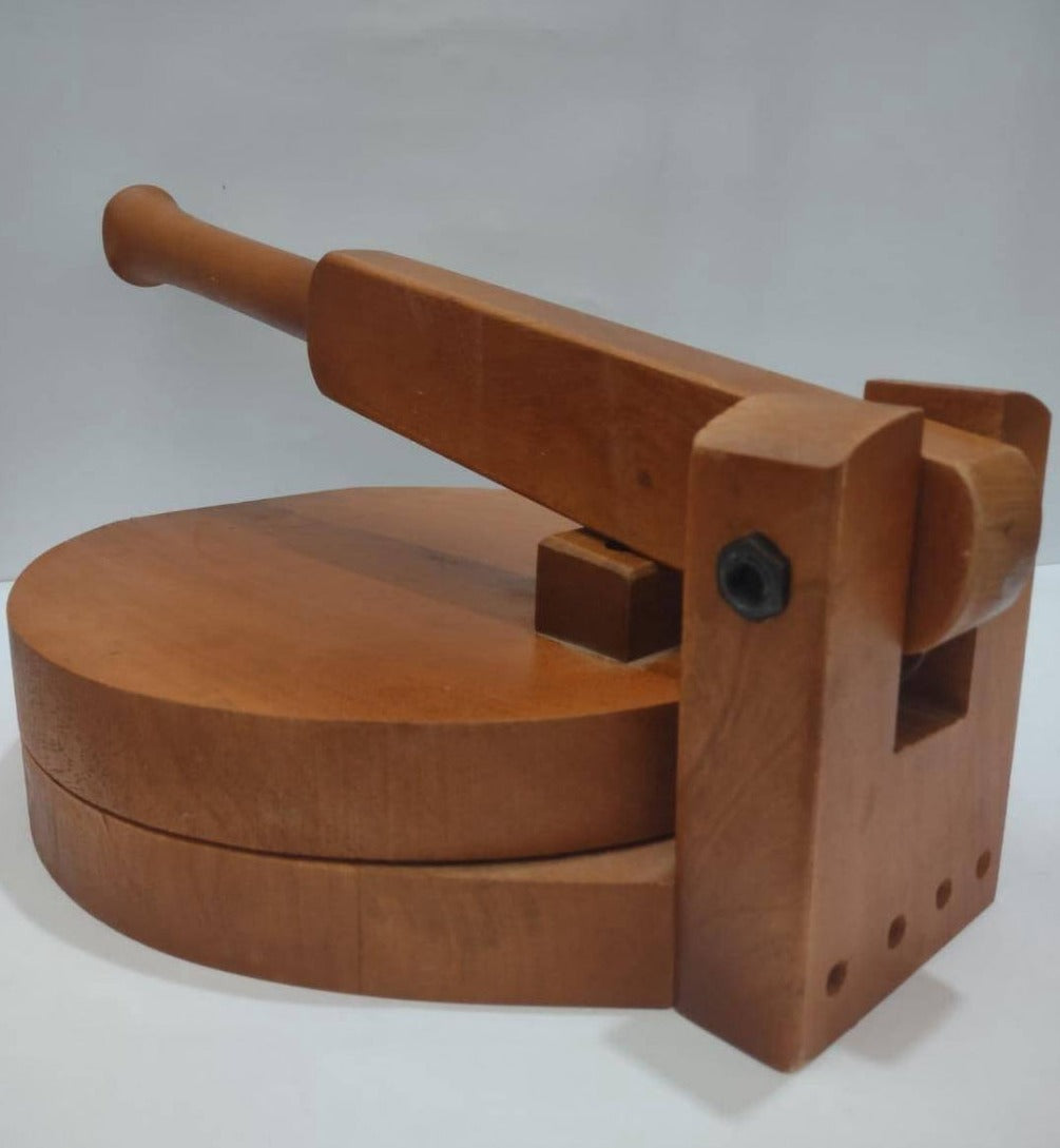 Wooden Roti Maker - Jutishop.pk